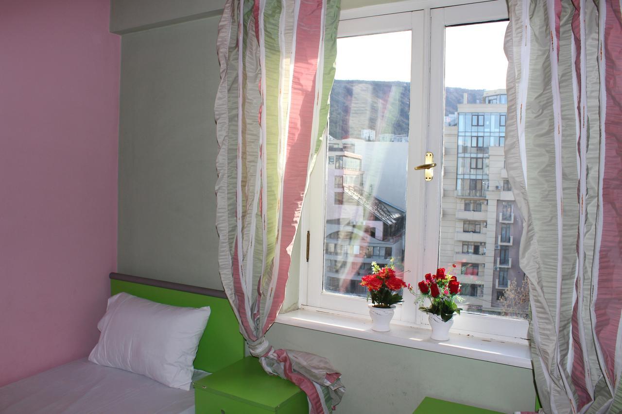 Herrmas Hostel Tbiliszi Kültér fotó