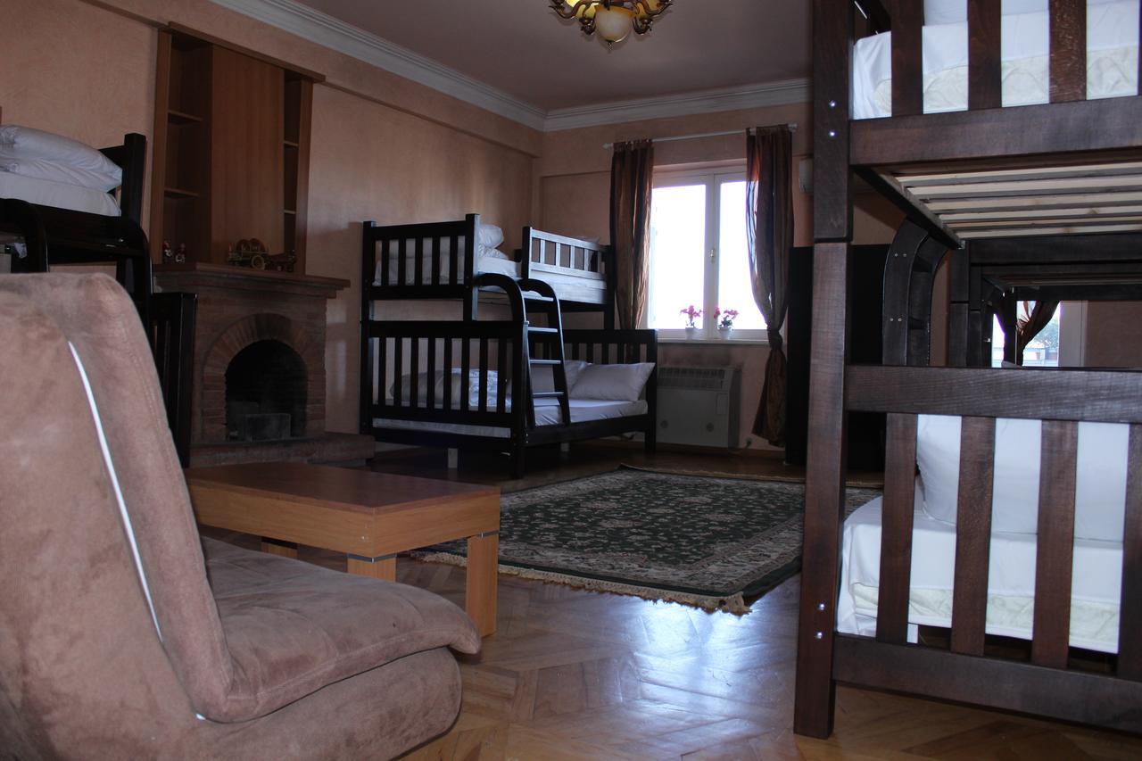 Herrmas Hostel Tbiliszi Kültér fotó