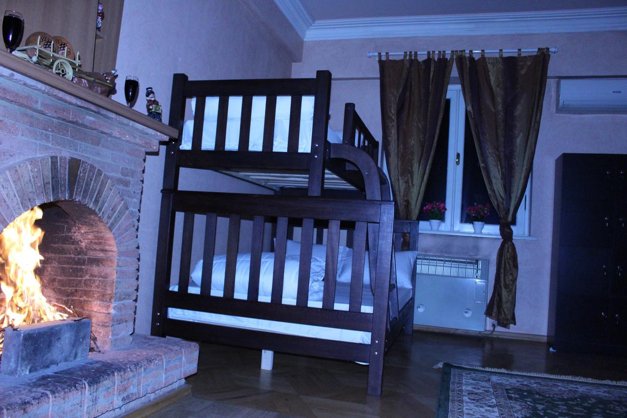 Herrmas Hostel Tbiliszi Kültér fotó