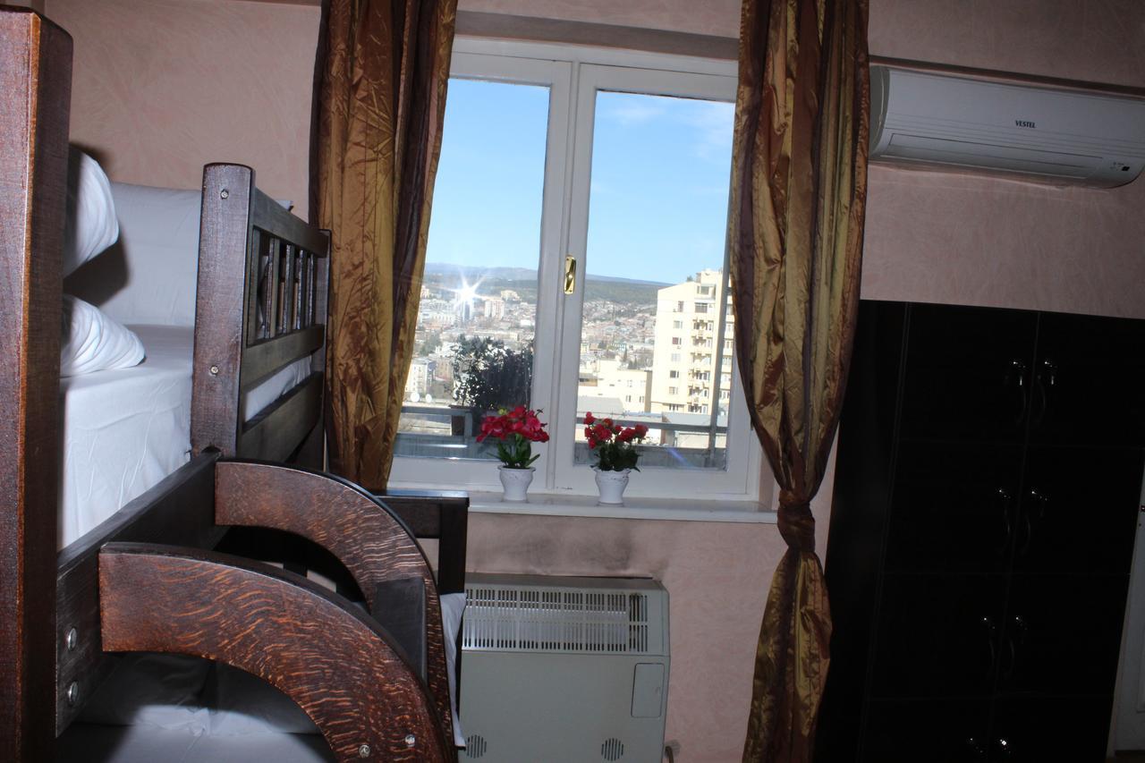 Herrmas Hostel Tbiliszi Kültér fotó