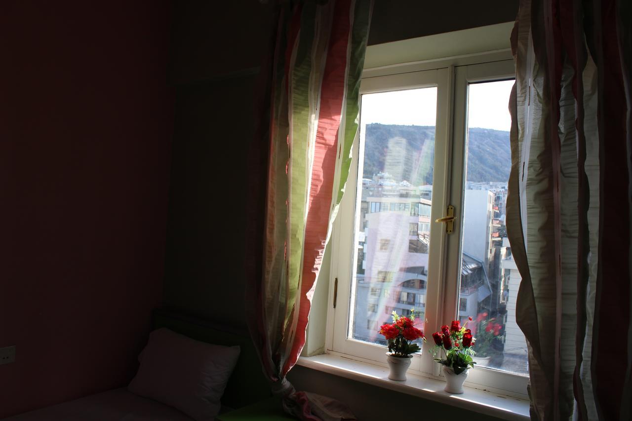 Herrmas Hostel Tbiliszi Kültér fotó