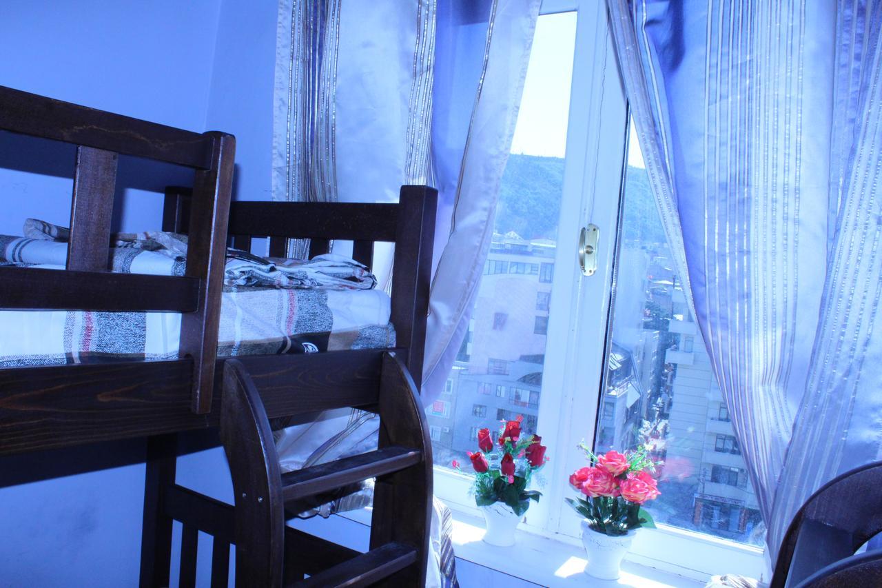 Herrmas Hostel Tbiliszi Kültér fotó